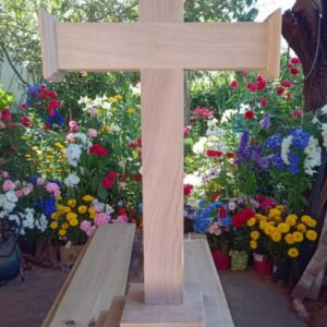 Santa Cruz en Madera de Mezquite