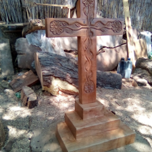 Santa cruz grabado de flores y su piaña tradicional en madera de mezquite