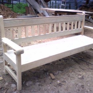 Banca en madera solida de mezquite o madera de pino