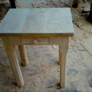 Mesa cuadrada en madera solida de mezquite